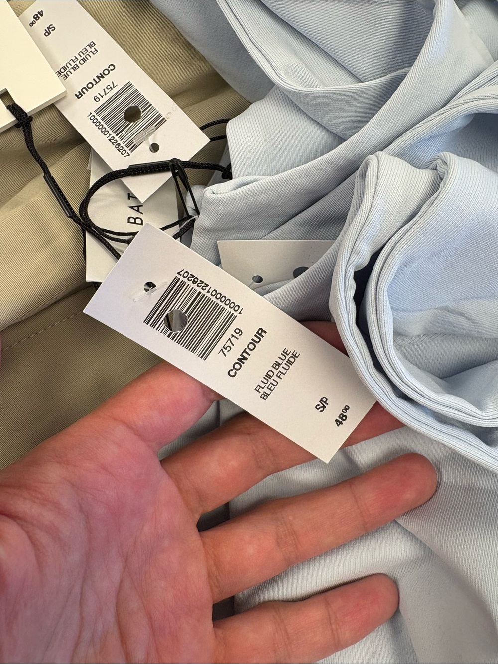 NWT aritzia contour vneck bodysuit - Picture 2 of 2